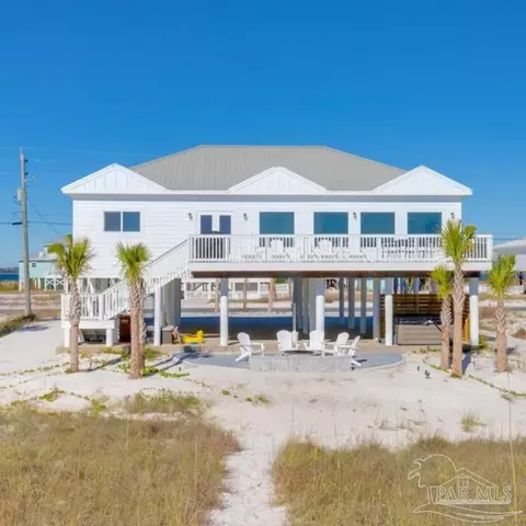 8057 Gulf Blvd, Navarre, FL 32566