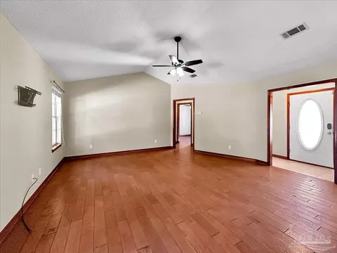 6440 Imperial Dr, Milton, FL 32570 photo 6