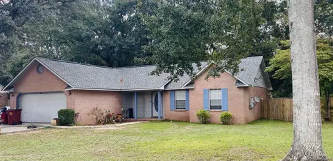 6440 Imperial Dr, Milton, FL 32570
