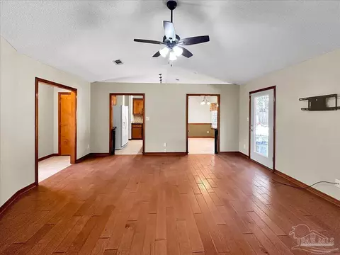 6440 Imperial Dr, Milton, FL 32570 photo 11