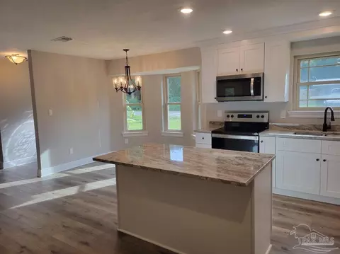 2975 N 16th Ave, Milton, FL 32583 photo 11