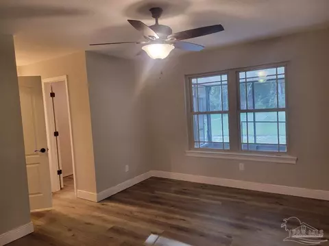 2975 N 16th Ave, Milton, FL 32583