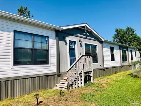 158 Kathryn Dr, Pensacola, FL 32506