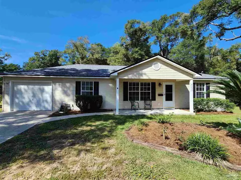 4233 Seminole Trl, Milton, FL 32583