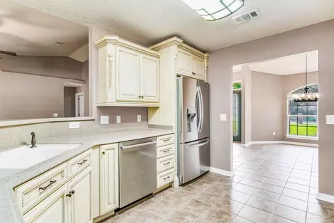 Kitchen - 4768 Timber Ridge Dr, Pace, FL 32571 photo 4 of 5