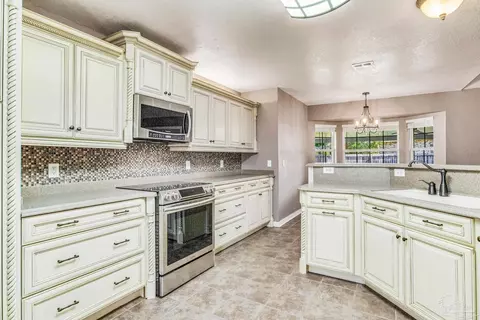 Kitchen - 4768 Timber Ridge Dr, Pace, FL 32571 photo 2 of 5