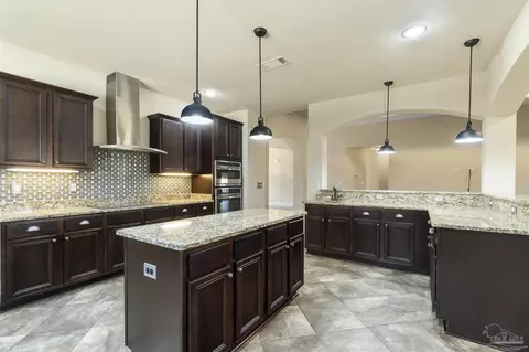 Kitchen - 2706 Tulip Hill Rd, Pace, FL 32571 photo 4 of 5