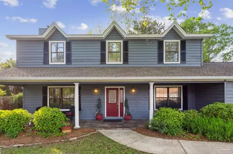 955 Gondolier Blvd, Gulf Breeze, FL 32563