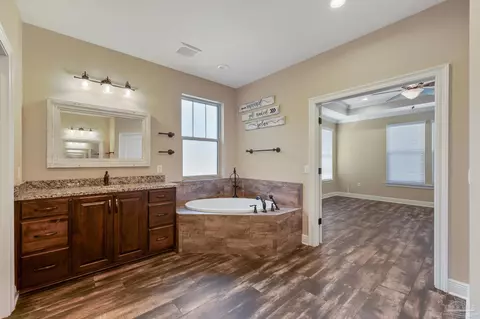 Entry Way - 9575 Chumuckla Springs Rd, Jay, FL 32565 photo 2 of 4