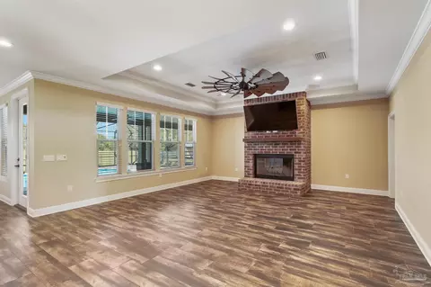Living - 9575 Chumuckla Springs Rd, Jay, FL 32565 photo 3 of 3