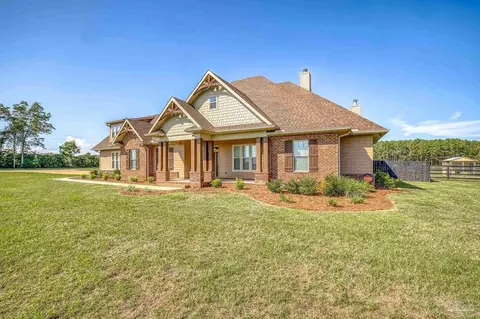 Exterior - 9575 Chumuckla Springs Rd, Jay, FL 32565 photo 2 of 11