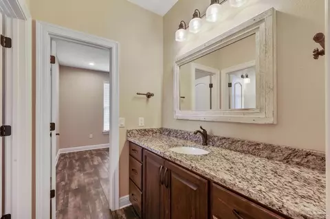 Entry Way - 9575 Chumuckla Springs Rd, Jay, FL 32565 photo 3 of 4