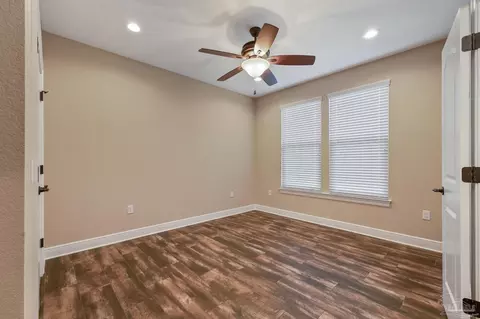 Bedroom - 9575 Chumuckla Springs Rd, Jay, FL 32565 photo 3 of 4