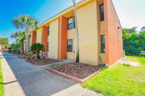 201 Pensacola Beach Rd #A14, Gulf Breeze, FL 32561