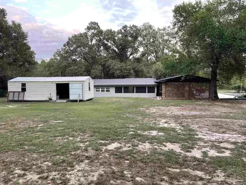 Exterior - 6151 Old Pollard Rd, Jay, FL 32565 photo 6 of 9
