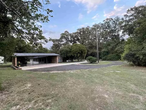 Exterior - 6151 Old Pollard Rd, Jay, FL 32565 photo 2 of 9