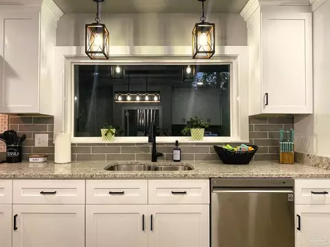 Kitchen - 6151 Old Pollard Rd, Jay, FL 32565 photo 8 of 8