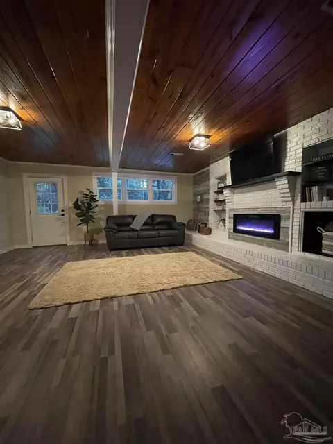 Living - 6151 Old Pollard Rd, Jay, FL 32565 photo 4 of 8