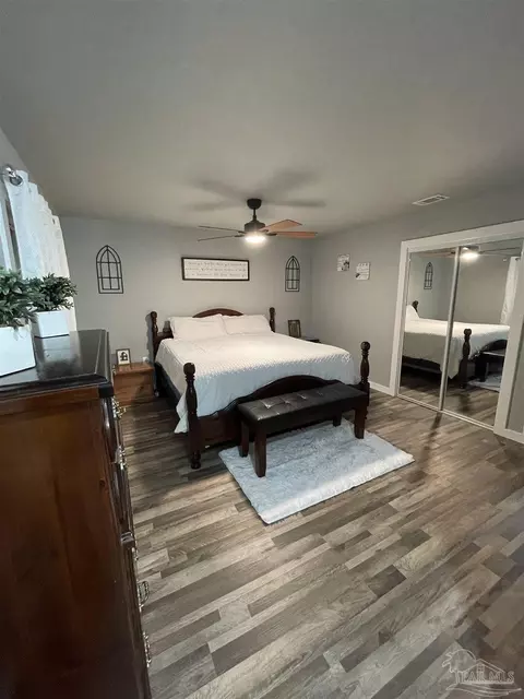 Bedroom - 6151 Old Pollard Rd, Jay, FL 32565 photo 1 of 1