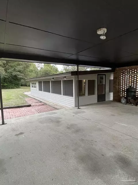 Exterior - 6151 Old Pollard Rd, Jay, FL 32565 photo 3 of 9