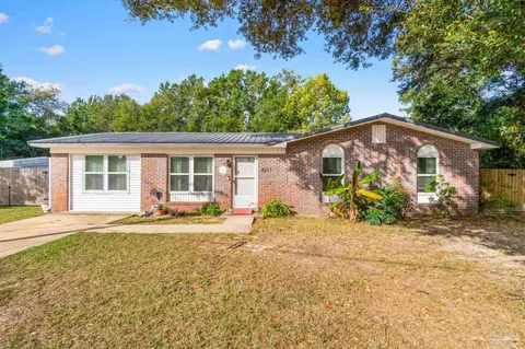 4217 Del Almirante Cir, Pace, FL 32571