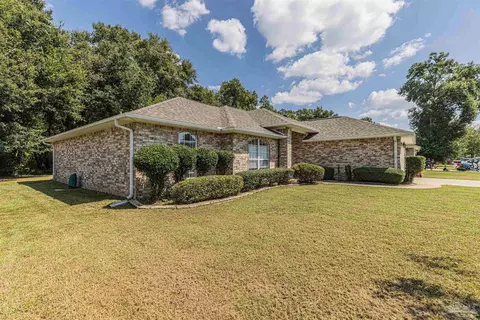 4844 Broadleaf Dr, Pace, FL 32571 photo 2