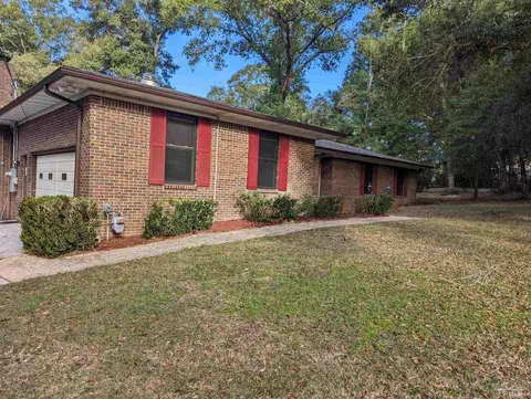 6257 Spanish Oak Ct, Pensacola, FL 32526