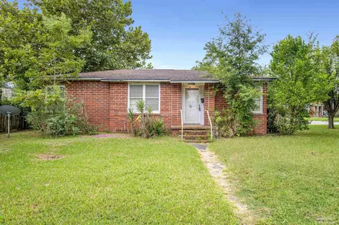 101 SE Kalash Rd, Pensacola, FL 32507