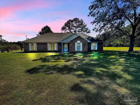 2850 N Century Blvd, Mcdavid, FL 32568