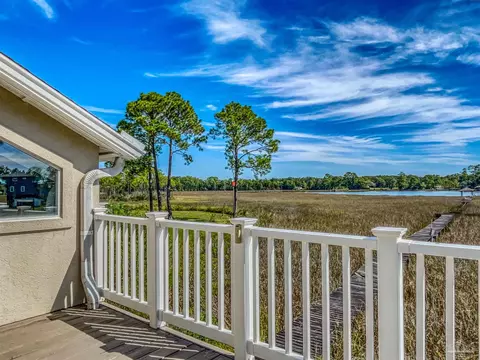 Exterior - 4758 Bayside Dr, Milton, FL 32583 photo 12 of 17