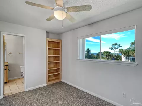 Bedroom - 4758 Bayside Dr, Milton, FL 32583 photo 4 of 4