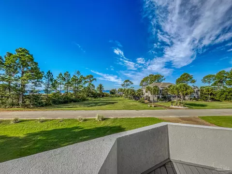 Exterior - 4758 Bayside Dr, Milton, FL 32583 photo 9 of 17