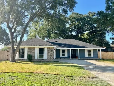 7205 Clydesdale Dr, Pensacola, FL 32506