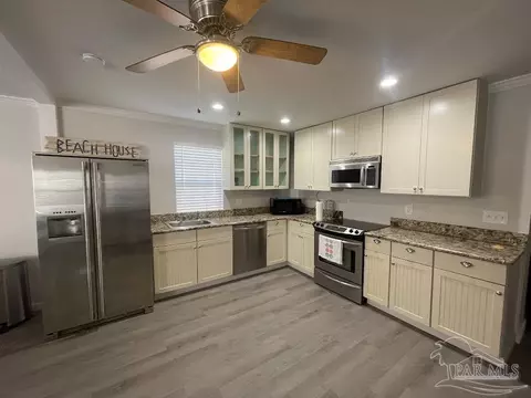 3904 Thornton St, Pace, FL 32571 photo 6