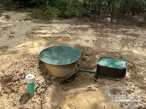 7012 E Gate Rd, Milton, FL 32570 photo 6