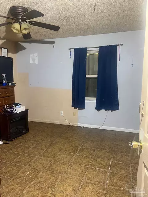 4124 Ironstone Dr, Pace, FL 32571 photo 9