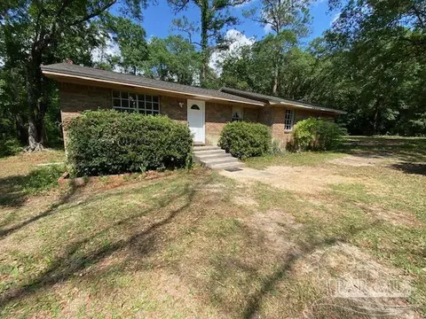 200 San Carlos Rd, Cantonment, FL 32533