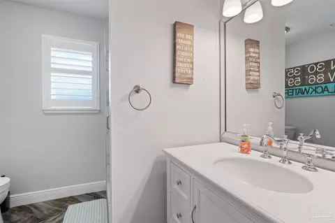 7803 Siesta Cv, Milton, FL 32583 photo 22