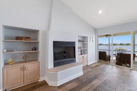 7803 Siesta Cv, Milton, FL 32583 photo 17