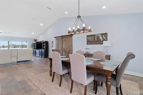 7803 Siesta Cv, Milton, FL 32583 photo 8