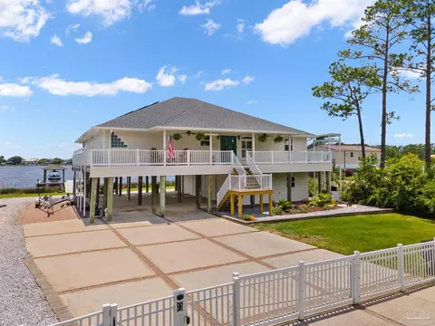 7803 Siesta Cv, Milton, FL 32583 photo 2
