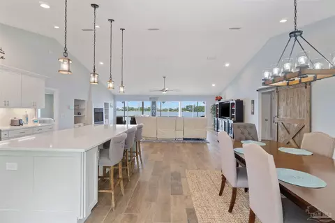 7803 Siesta Cv, Milton, FL 32583 photo 7