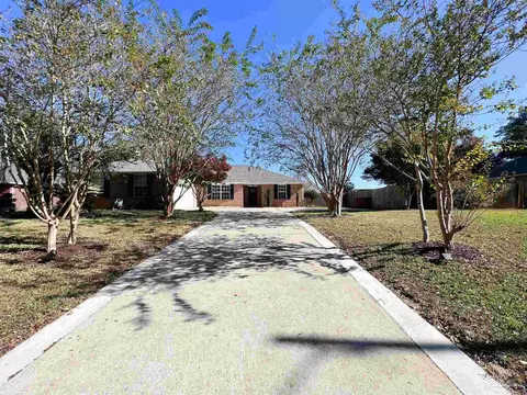 4814 Timber Ridge Dr, Pace, FL 32571 photo 4