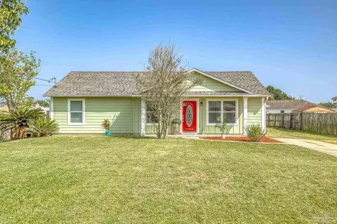1508 Joseph Cir, Gulf Breeze, FL 32563