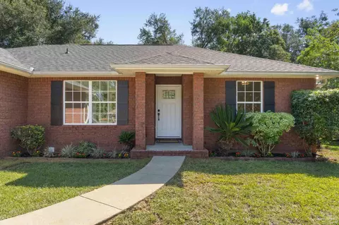 3912 Deerwood Cir, Pace, FL 32571