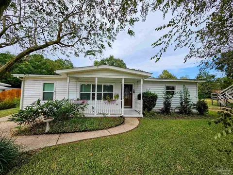 1860 Ponderosa Dr, Pensacola, FL 32534