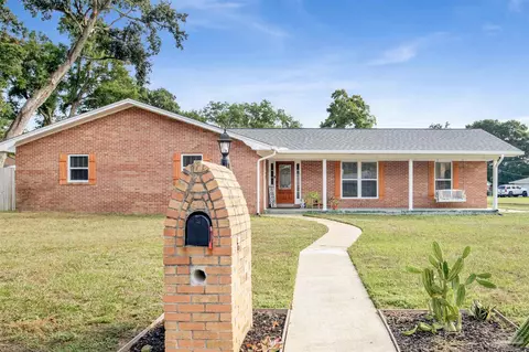 8360 Monticello Dr, Pensacola, FL 32514