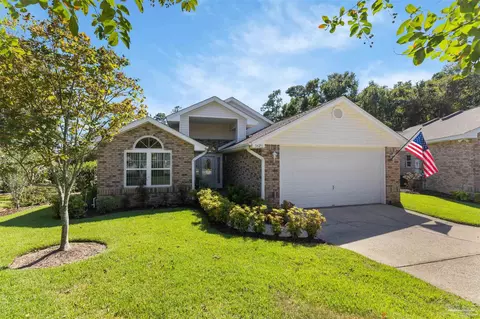 5425 Dynasty Dr, Pensacola, FL 32504
