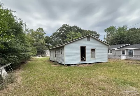 3997 Harrison Ave, Jay, FL 32565 photo 2