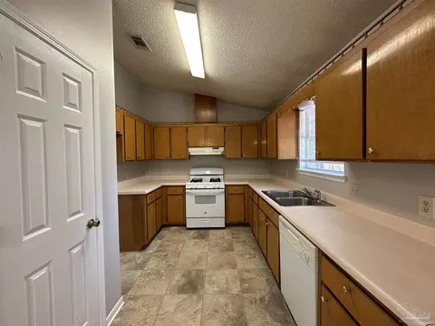 4815 Autumn Dr, Pace, FL 32571 photo 12